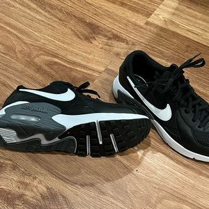 Nike air max shoes